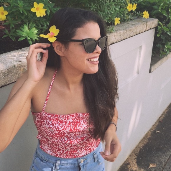 Meet your Posher, Alexandra - Picture 1 of 1